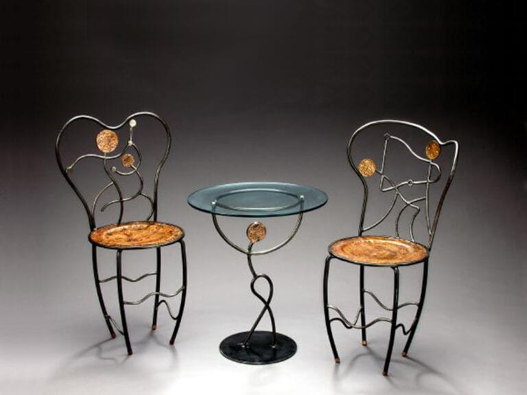 Acrobat Table and Chairs